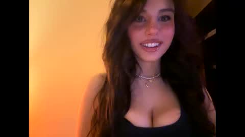 Snapshot of irisbabyyyyyyy chatting on 05/22/26, 11:21 irisbabyyyyyyy online show from 05/22/26, 11:21