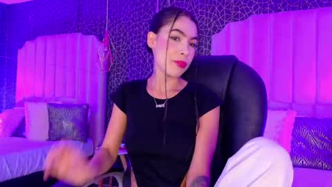 Snapshot of irisdelavega_ chatting on 04/30/26, 02:12 Iris online show from 04/30/26, 02:12