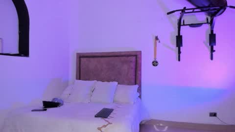 Iris Fit online show from 09/25/25, 01:26