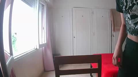 Snapshot of irisgamow chatting on 11/24/25, 09:03 Iris online show from 11/24/25, 09:03