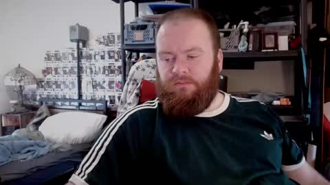 Snapshot of irishdaddy24 chatting on 04/03/26, 12:14 twitter theirishman205 online show from 04/03/26, 12:14