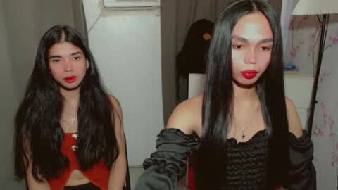 Snapshot of irishlovesyou chatting on 03/08/26, 02:04 IRISH AND TRIXIE online show from 03/08/26, 02:04