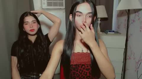 Snapshot of irishlovesyou chatting on 03/09/26, 02:48 IRISH AND TRIXIE online show from 03/09/26, 02:48