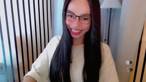 Snapshot of irishlovesyou chatting on 03/31/26, 02:24 IRISH AND TRIXIE online show from 03/31/26, 02:24