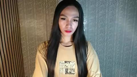 Snapshot of irishlovesyou chatting on 04/18/26, 02:59 IRISH AND TRIXIE online show from 04/18/26, 02:59