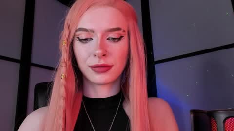 Miss Iris Fansly Miss Iris new inst.  online show from 12/06/24, 11:11