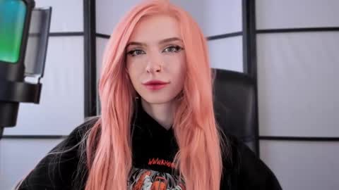 Miss Iris Fansly Miss Iris new inst.  online show from 02/24/25, 11:10