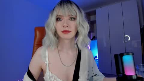 Snapshot of irisice chatting on 06/09/26, 05:46 Miss Iris Fansly Miss Iris new inst. online show from 06/09/26, 05:46