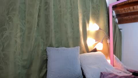 iris online show from 03/03/25, 01:31