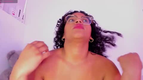 iris online show from 11/28/25, 03:36