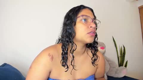 Snapshot of iriss_25 chatting on 02/28/26, 12:28 iris online show from 02/28/26, 12:28