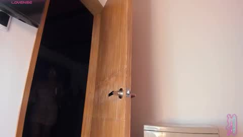 Snapshot of iriss_25 chatting on 03/08/26, 08:51 iris online show from 03/08/26, 08:51