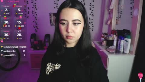 Snapshot of iriss_sky chatting on 11/18/25, 05:01 Iris online show from 11/18/25, 05:01