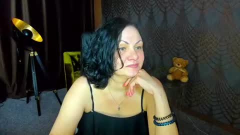 Snapshot of irissmoon1 chatting on 07/02/26, 06:25 Iris online show from 07/02/26, 06:25