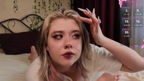 Snapshot of irissocute chatting on 10/03/25, 07:49 I am Cutie Iris3 online show from 10/03/25, 07:49