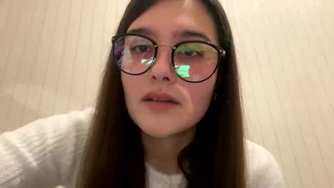 irisss31 online show from 02/26/25, 07:38