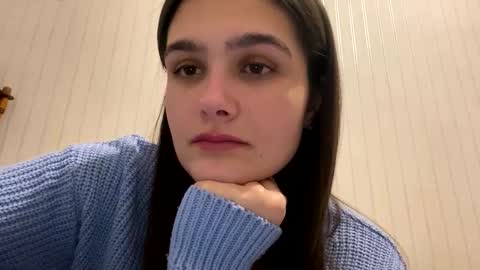 irisss31 online show from 03/05/25, 04:24