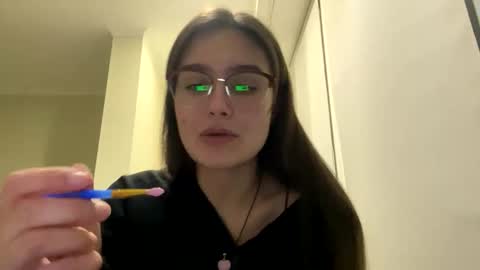 irisss31 online show from 04/12/26, 06:46