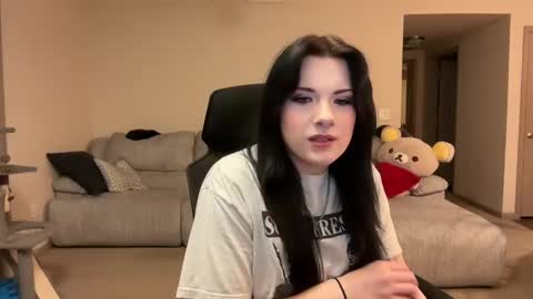 Snapshot of irissweets chatting on 03/10/25, 12:40 irissweets online show from 03/10/25, 12:40