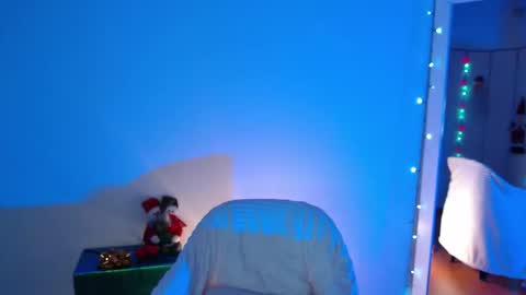 Snapshot of irisvelez chatting on 12/19/25, 11:23 Iris online show from 12/19/25, 11:23