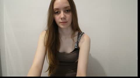 irma_b2004 online show from 06/17/26, 08:54