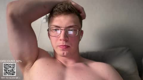 Snapshot of iron__chapman chatting on 11/04/25, 09:58 Iron online show from 11/04/25, 09:58