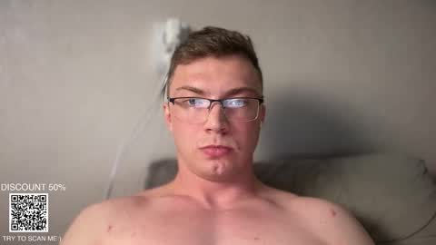 Snapshot of iron__chapman chatting on 11/30/25, 09:08 Iron online show from 11/30/25, 09:08