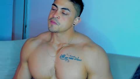 Snapshot of iron_coleman chatting on 11/19/25, 11:49 Iron online show from 11/19/25, 11:49