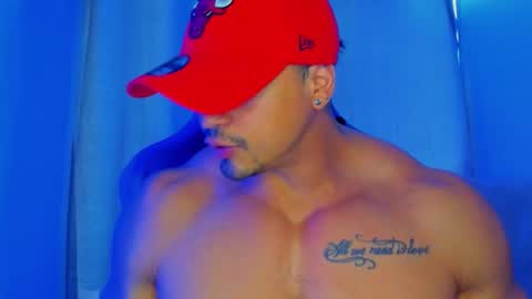 Snapshot of iron_coleman chatting on 11/22/25, 06:18 Iron online show from 11/22/25, 06:18