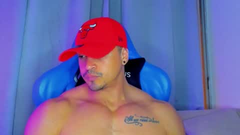 Snapshot of iron_coleman chatting on 11/23/25, 06:24 Iron online show from 11/23/25, 06:24