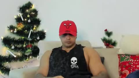 Snapshot of iron_coleman chatting on 12/02/25, 12:05 Iron online show from 12/02/25, 12:05