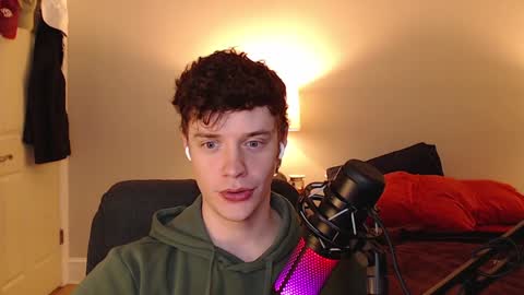 Snapshot of ironthud chatting on 12/06/24, 05:09 Sam online show from 12/06/24, 05:09