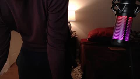 Snapshot of ironthud chatting on 12/31/24, 03:23 Sam online show from 12/31/24, 03:23