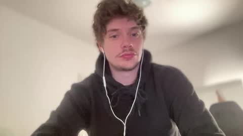 Snapshot of ironthud chatting on 10/13/25, 07:36 Sam online show from 10/13/25, 07:36