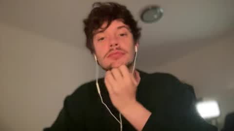 Snapshot of ironthud chatting on 10/17/25, 08:11 Sam online show from 10/17/25, 08:11