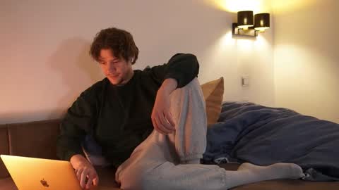 Sam online show from 11/24/25, 10:53