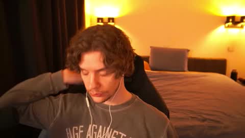 Snapshot of ironthud chatting on 02/23/26, 10:29 Sam online show from 02/23/26, 10:29