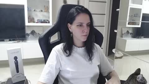 Snapshot of irwi_tomboy chatting on 12/25/24, 01:30 Irwi Tomboy online show from 12/25/24, 01:30