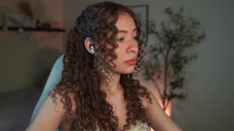 isa_____ online show from 04/01/26, 09:01