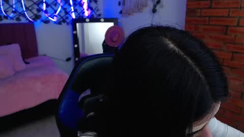 isabela online show from 09/16/25, 03:29