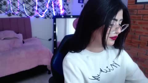 isabela online show from 09/22/25, 09:06