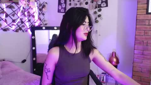 isabela online show from 10/08/25, 03:26