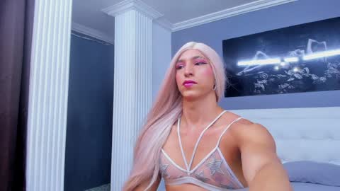 Snapshot of isa_lancaster chatting on 02/02/25, 07:14 Isa Lancaster online show from 02/02/25, 07:14