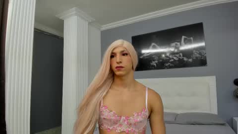 Snapshot of isa_lancaster chatting on 03/08/25, 07:31 Isa Lancaster online show from 03/08/25, 07:31