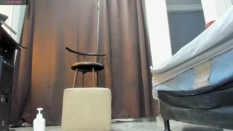 Snapshot of isa_lancaster chatting on 03/09/25, 10:41 Isa Lancaster online show from 03/09/25, 10:41