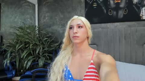 Snapshot of isa_lancaster chatting on 09/27/25, 07:30 Isa Lancaster online show from 09/27/25, 07:30