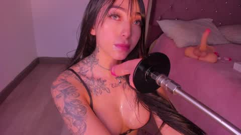 Snapshot of isa_redhair_ chatting on 02/08/25, 07:59 ....  Connection time 900 pm to 500 amRest days Wednesday and Saturday online show from 02/08/25, 07:59