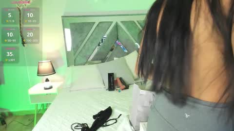 ISA ROUSE  online show from 11/26/25, 02:56