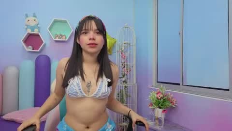 Snapshot of isaa_skinnyy chatting on 08/06/26, 04:03 Isaa Skinny online show from 08/06/26, 04:03