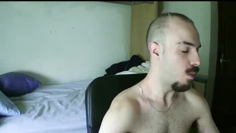 Isaac99c online show from 10/04/25, 02:15